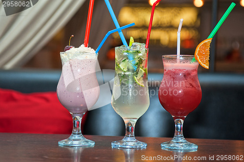 Image of three healthy nonalcoholic cocktails