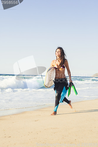 Image of Female bodyboarder