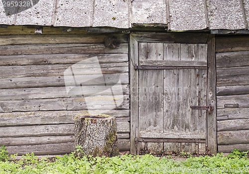 Image of wooden wall