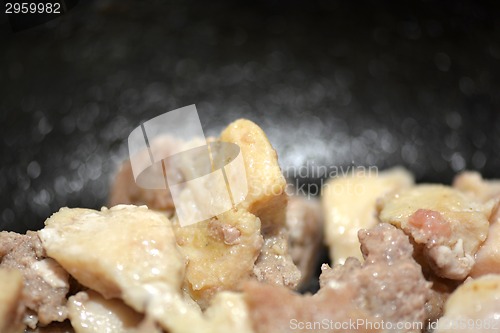 Image of lots of fired chicken, close up