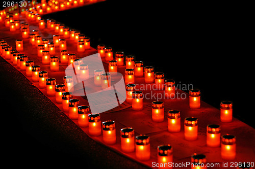 Image of Candles diagonal