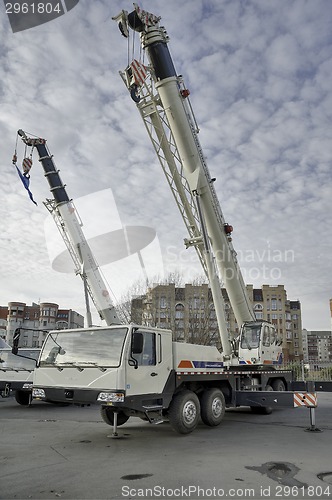 Image of Mobile construction crane