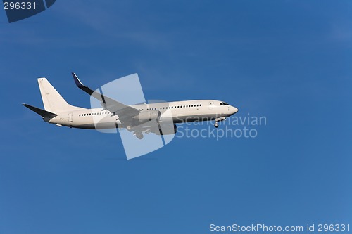 Image of Landing airplane