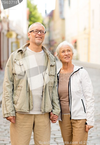 Image of senior couple on city street