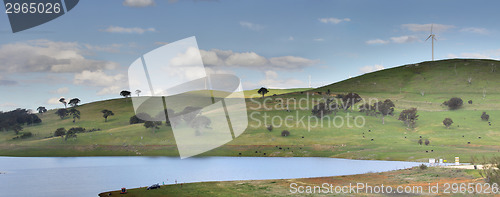 Image of Carcoar Dam, and recreational area