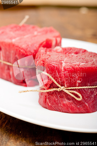 Image of raw beef filet mignon