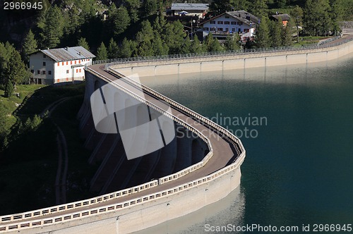 Image of Lake Fedaia