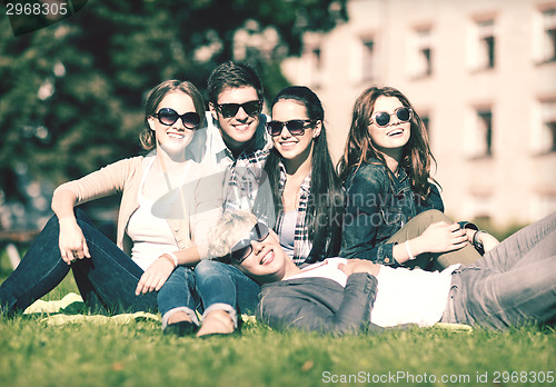 Image of group of students or teenagers hanging out