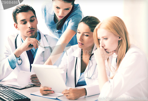 Image of team or group of doctors working