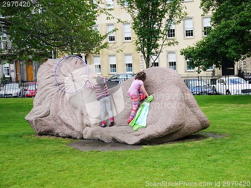 Image of Stone Lion monument