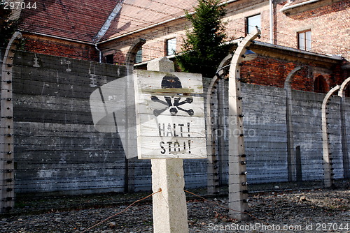 Image of HALT! (Auschwitz)