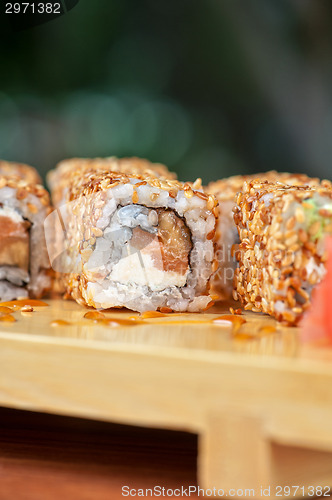 Image of sesame sushi rolls