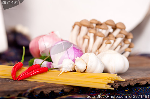 Image of Italian pasta and mushroom sauce ingredients