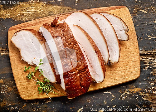 Image of sliced smoked chicken breast