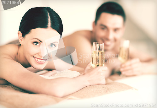 Image of couple in spa