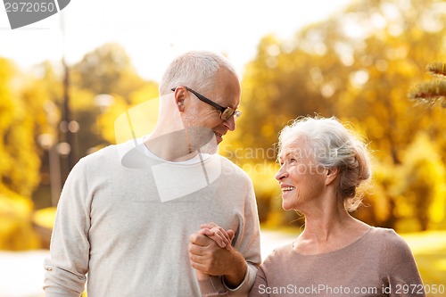 Image of senior couple in park