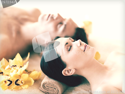 Image of couple in spa