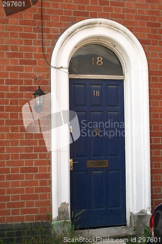 Image of arched doorway