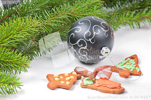 Image of Gingerbread cookies with christmas tree and ball