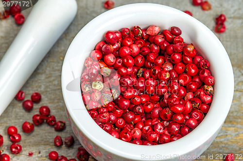 Image of pink pepper