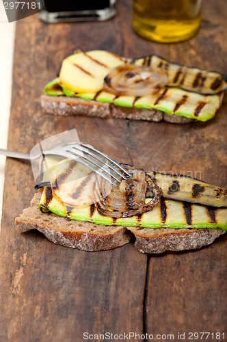 Image of grilled vegetables on bread