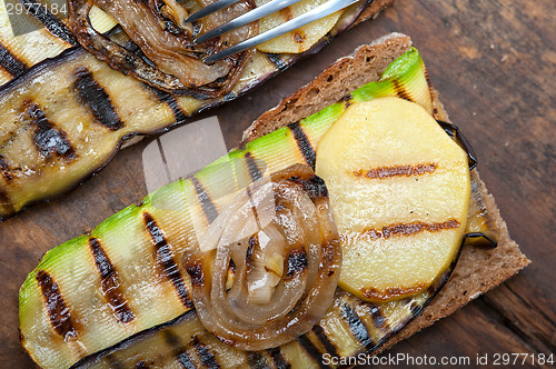 Image of grilled vegetables on bread