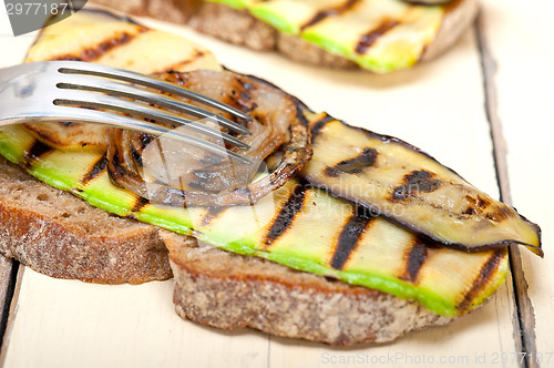 Image of grilled vegetables on bread