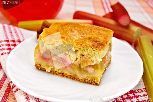 Image of Pie rhubarb on napkin with drink