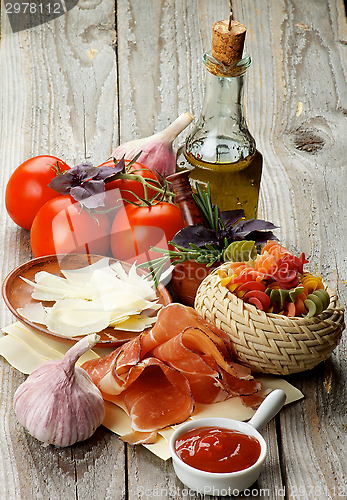 Image of Pasta and Ingredients