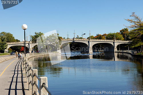 Image of Bridge over the Rideau canal.