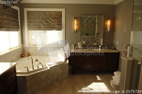 Image of Modern bath room.