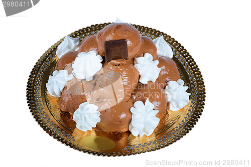 Image of Italian pastry: chocolate profiteroles 
