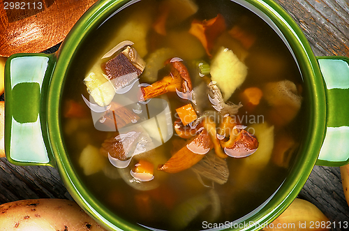 Image of Soup with Chanterelle Mushrooms