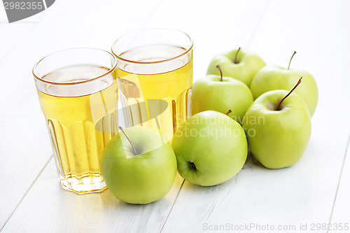 Image of apple juice