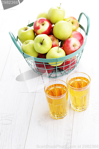 Image of apple juice