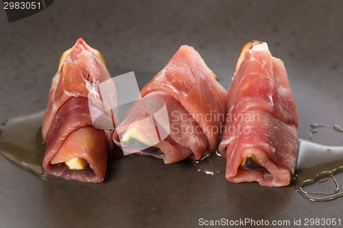 Image of Slices of figs in Prosciutto