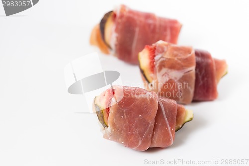 Image of Slices of figs in Prosciutto