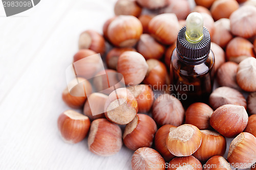 Image of hazelnut essential oil