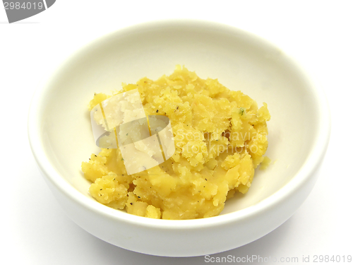 Image of Mashed lentils in a white bowl of chinaware