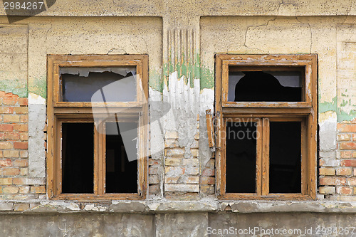Image of Abandoned windows