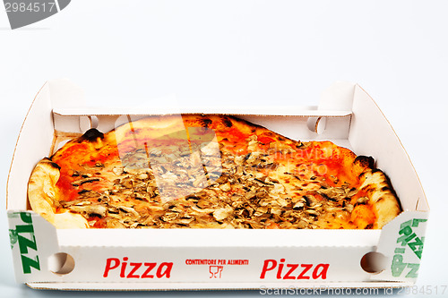 Image of Takeaway Italian pizza with mushrooms