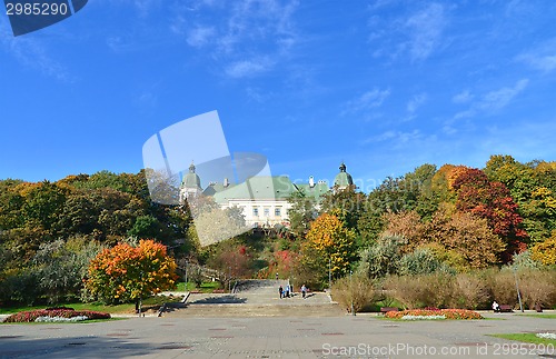 Image of Ujazdowski Castle fall season