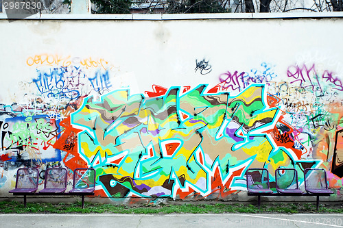 Image of Wall with graffiti