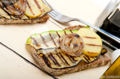 Image of grilled vegetables on bread