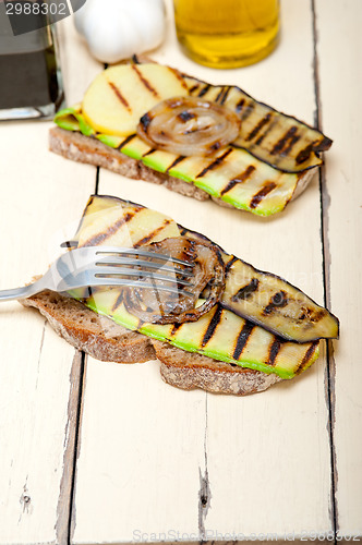 Image of grilled vegetables on bread