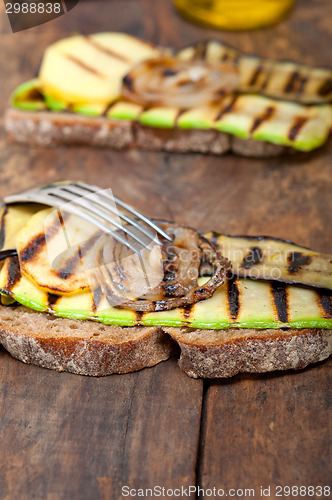 Image of grilled vegetables on bread