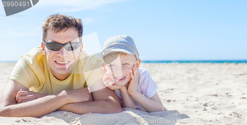 Image of family at the beach