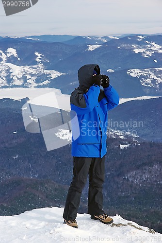 Image of Searching with binocular