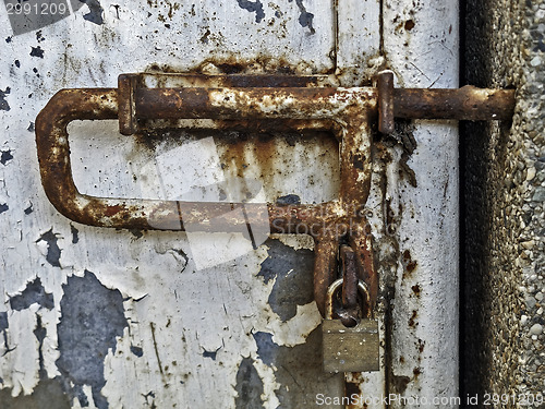 Image of Corroded Gate Latch