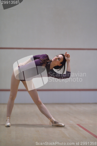 Image of ballet dancer